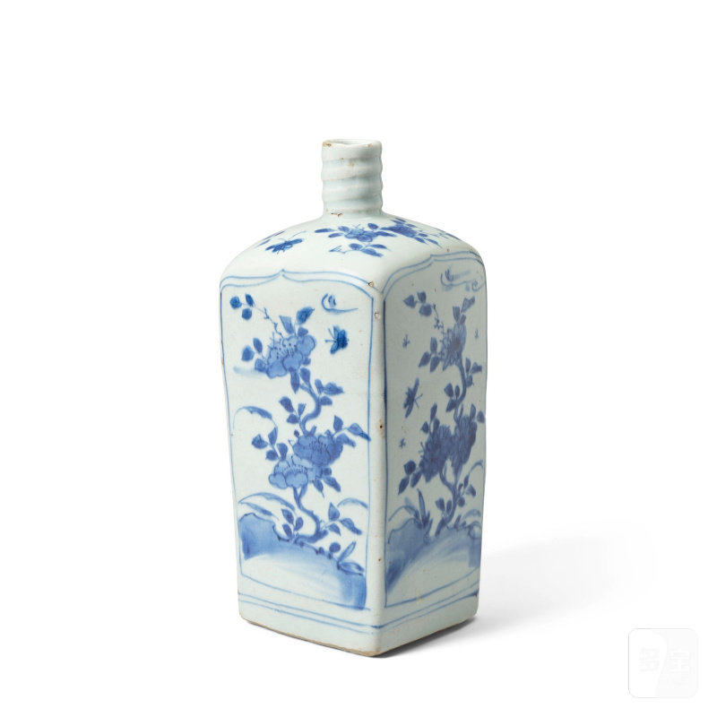 明晚期 青花花卉紋瓶 | A BLUE AND WHITE SQUARE GIN BOTTLE - 图3
